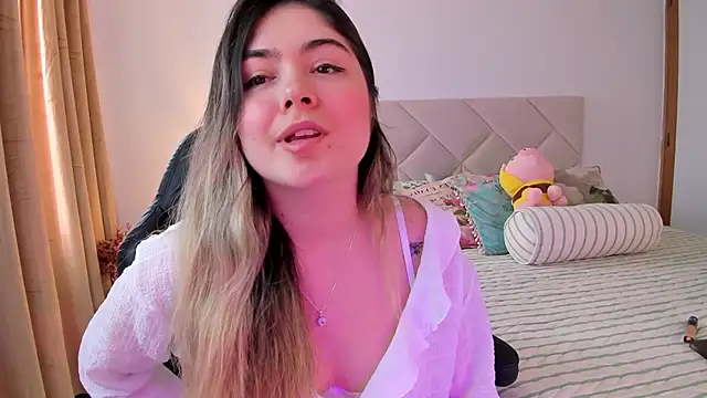 Lau Bee online show from 13, 12, 2024