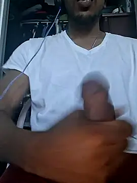 Snapshot of bigboytoy912 chatting on 5, 5, 2026 bigboytoy912 online show from 5, 5, 2026
