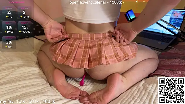 curlyboyy  online show from 1, 12, 2024