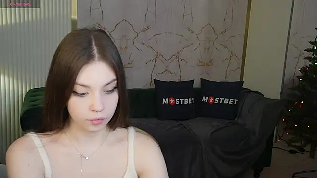 Beatrice 054 online show from 16, 12, 2024