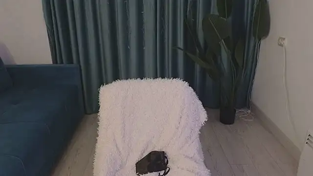 AudreyMell online show from 12, 3, 2025