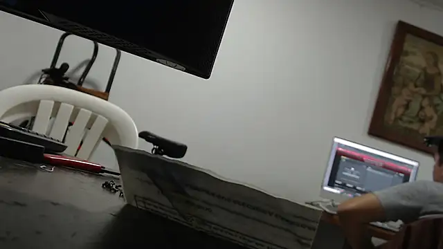 Snapshot of Jhonatan_Morales_S chatting on 13, 3, 2025 Jhonatan Morales S online show from 13, 3, 2025