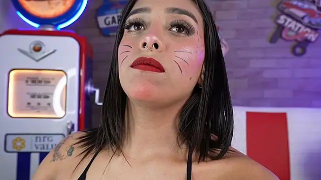 Snapshot of miss_collins chatting on 12, 2, 2026 miss collins online show from 12, 2, 2026