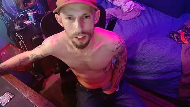 Snapshot of RuffClvb chatting on 18, 12, 2024 RuffClvb online show from 18, 12, 2024