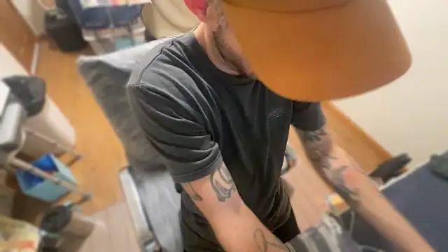 Snapshot of RuffClvb chatting on 19, 2, 2025 RuffClvb online show from 19, 2, 2025