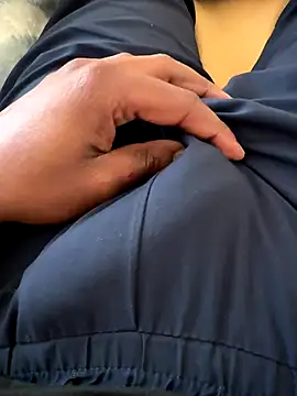 Snapshot of 078-Piper chatting on 13, 10, 2025 078-Piper online show from 13, 10, 2025