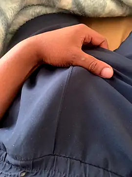 Snapshot of 078-Piper chatting on 21, 10, 2025 078-Piper online show from 21, 10, 2025