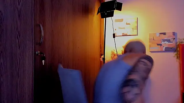 Charlee pink online show from 18, 3, 2026