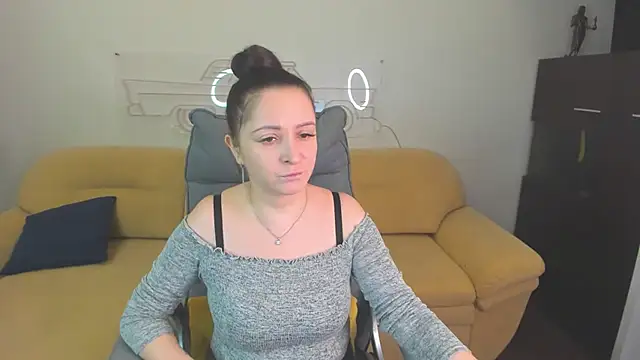 AngellLika online show from 10, 1, 2026