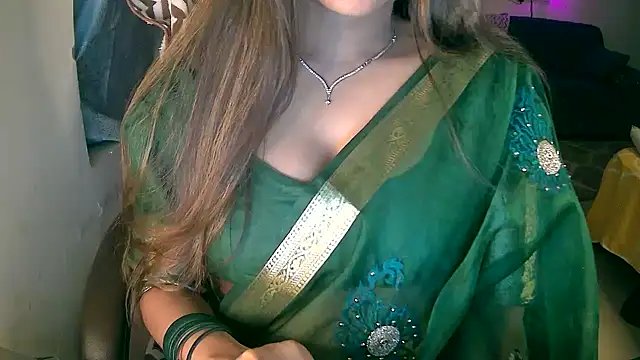 Cute-Tara online show from 5, 10, 2025