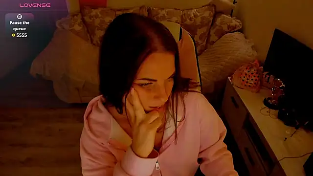 Snapshot of masha19981 chatting on 8, 11, 2025 masha19981 online show from 8, 11, 2025