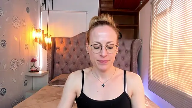 Snapshot of SammySanders chatting on 6, 2, 2025 SammySanders online show from 6, 2, 2025