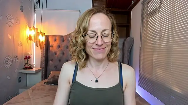 Snapshot of SammySanders chatting on 13, 2, 2025 SammySanders online show from 13, 2, 2025