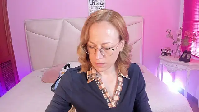 Snapshot of SammySanders chatting on 3, 11, 2025 SammySanders online show from 3, 11, 2025