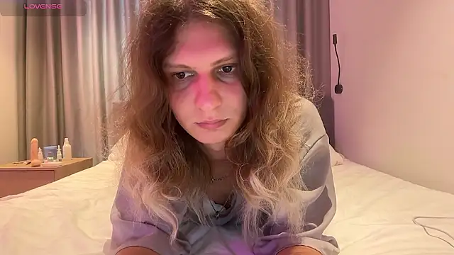 Alice Pinkhead online show from 17, 2, 2026