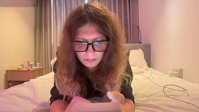 Alice Pinkhead online show from 20, 4, 2026