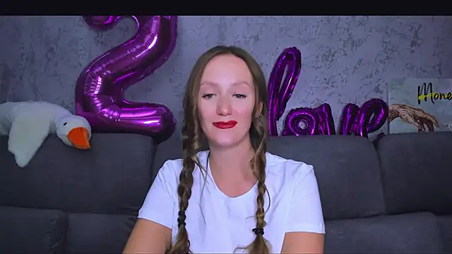 Snapshot of DreameSoul chatting on 2, 3, 2025 DreameSoul online show from 2, 3, 2025