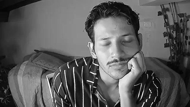 Nicholasrodrii online show from 20, 6, 2026