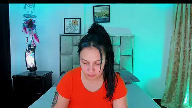 brianaGuzman online show from 19, 5, 2026