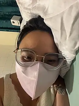 yourbootygirl online show from 8, 6, 2026