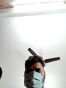 Snapshot of aaliya_bhattt chatting on 15, 12, 2024 aaliya bhattt online show from 15, 12, 2024