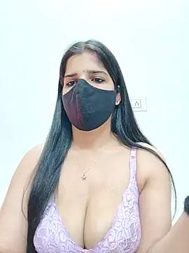 Snapshot of aaliya_bhattt chatting on 26, 12, 2024 aaliya bhattt online show from 26, 12, 2024