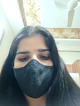 Snapshot of aaliya_bhattt chatting on 19, 9, 2025 aaliya bhattt online show from 19, 9, 2025