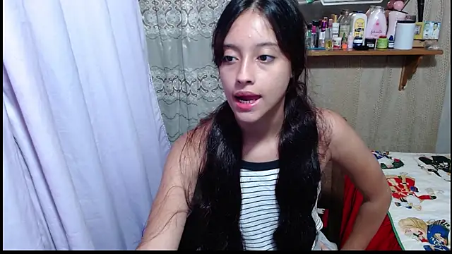 Snapshot of Lunawillis chatting on 24, 11, 2025 Lunawillis online show from 24, 11, 2025