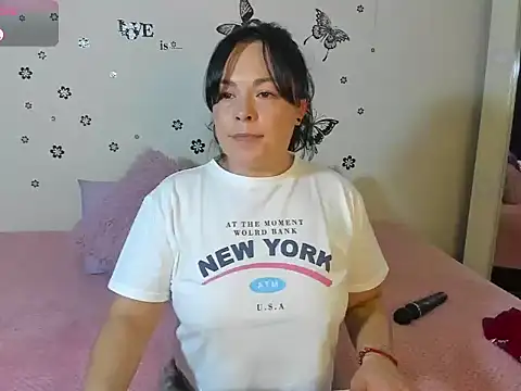 MIA BIANCCO online show from 27, 1, 2025