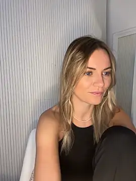 Milla  one online show from 25, 11, 2025