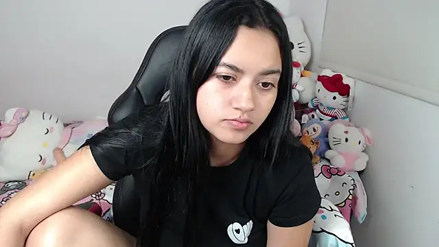 Snapshot of kayla_k18 chatting on 22, 6, 2026 kayla k18 online show from 22, 6, 2026