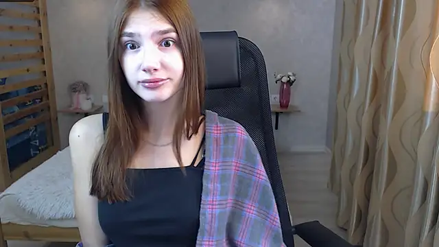 AnaHoney online show from 10, 9, 2025