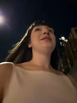 Sophie Avory online show from 3, 1, 2025