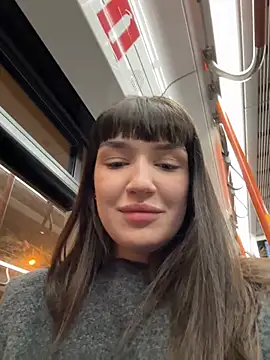 Sophie Avory online show from 11, 2, 2025