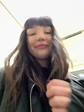 Sophie Avory online show from 24, 2, 2025