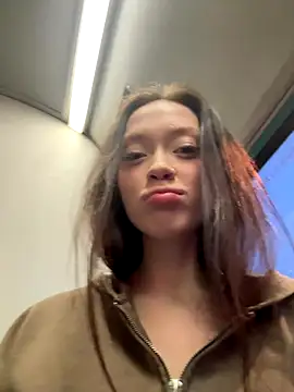 Sophie Avory online show from 19, 10, 2025