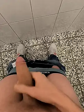 Snapshot of geilehecke1 chatting on 13, 12, 2024 geilehecke1 online show from 13, 12, 2024