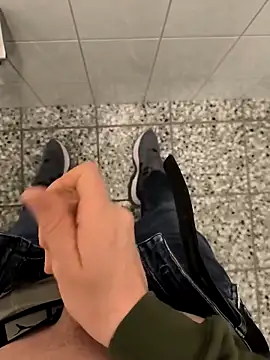 Snapshot of geilehecke1 chatting on 18, 3, 2025 geilehecke1 online show from 18, 3, 2025