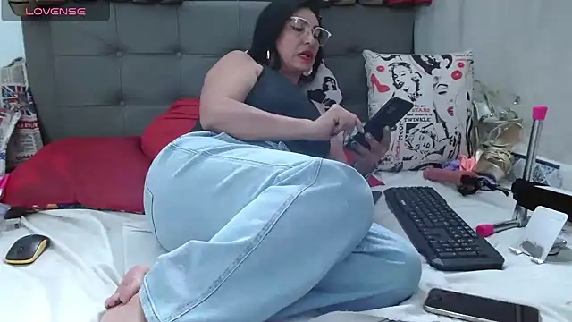 katysquirtdirty online show from 4, 6, 2026