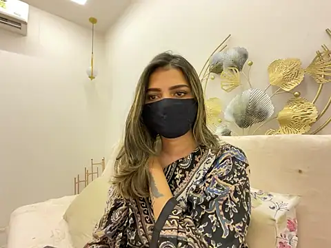 MaYaa  11 online show from 20, 3, 2026