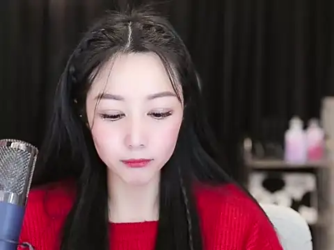 Nuyoah-77 online show from 2, 2, 2025