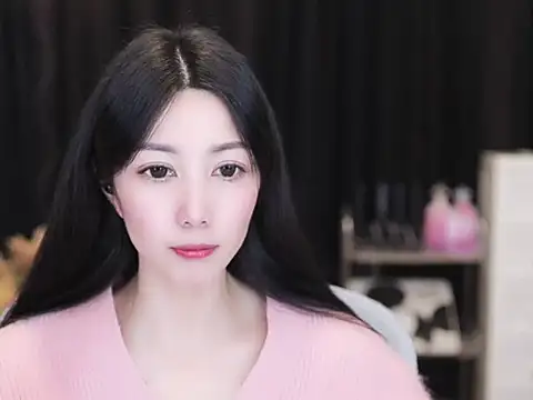 Nuyoah-77 online show from 11, 11, 2025