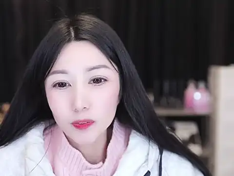 Nuyoah-77 online show from 19, 11, 2025