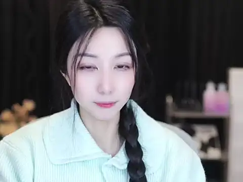 Nuyoah-77 online show from 5, 1, 2026