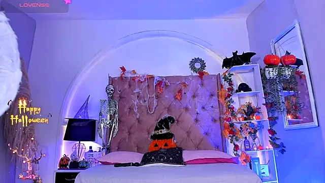 LadyAvalon online show from 31, 10, 2025