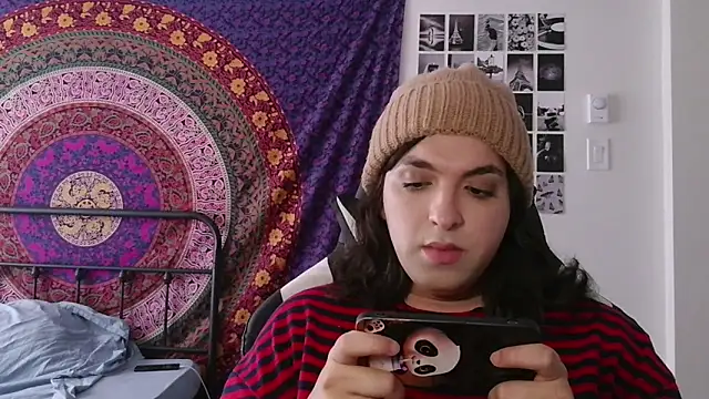 Snapshot of mawadastay chatting on 24, 10, 2025 mawadastay online show from 24, 10, 2025