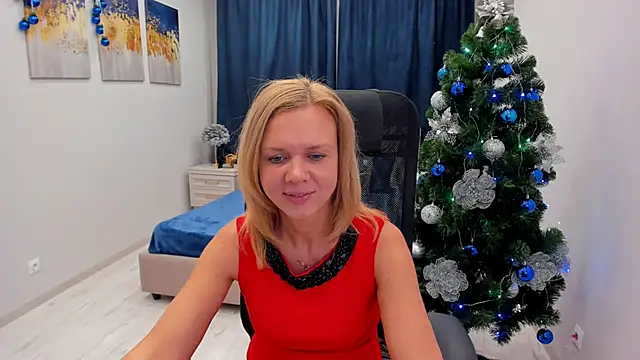 AgathaKlouin online show from 22, 12, 2024