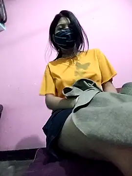 Hotty-Divya online show from 10, 11, 2025