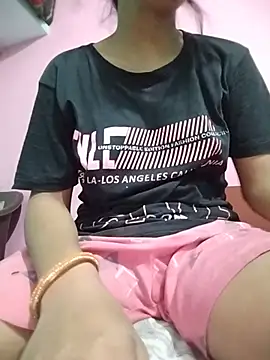 Hotty-Divya online show from 23, 5, 2026