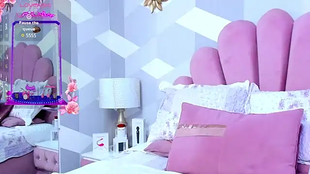 KylieMonnett online show from 16, 1, 2025